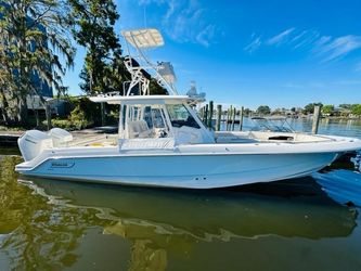 36' Boston Whaler 2023 Yacht For Sale